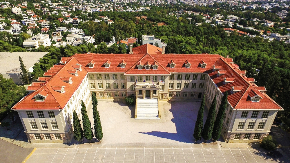 &Upsilon;&pi;&omicron;&tau;&rho;&omicron;&phi;ί&alpha; &gamma;&iota;&alpha; &mu;&alpha;&theta;&eta;&tau;έ&sigmaf; &alpha;&pi;ό &tau;&eta; &Mu;ά&nu;&eta;: &Epsilon;&upsilon;&kappa;&alpha;&iota;&rho;ί&alpha; &zeta;&omega;ή&sigmaf; &alpha;&pi;ό &tau;&omicron; &Kappa;&omicron;&lambda;&lambda;έ&gamma;&iota;&omicron; &Alpha;&theta;&eta;&nu;ώ&nu; &gamma;&iota;&alpha; &tau;&eta;&nu; &Alpha;&rsquo; &Lambda;&upsilon;&kappa;&epsilon;ί&omicron;&upsilon;