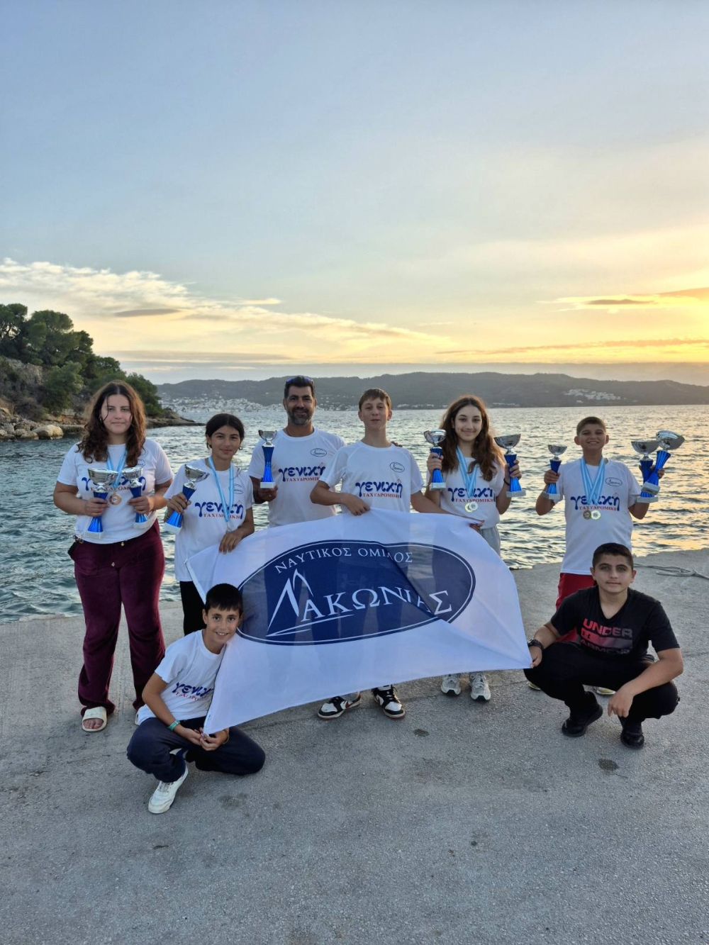 &Kappa;&upsilon;&pi;&epsilon;&lambda;&lambda;&omicron;ύ&chi;&omicron;&sigmaf; &Nu;&omicron;&tau;ί&omicron;&upsilon; &Epsilon;&lambda;&lambda;ά&delta;&omicron;&sigmaf; &sigma;&tau;&alpha; Optimist &omicron; &Nu;&alpha;&upsilon;&tau;&iota;&kappa;ό&sigmaf; Ό&mu;&iota;&lambda;&omicron;&sigmaf; &Lambda;&alpha;&kappa;&omega;&nu;ί&alpha;&sigmaf;