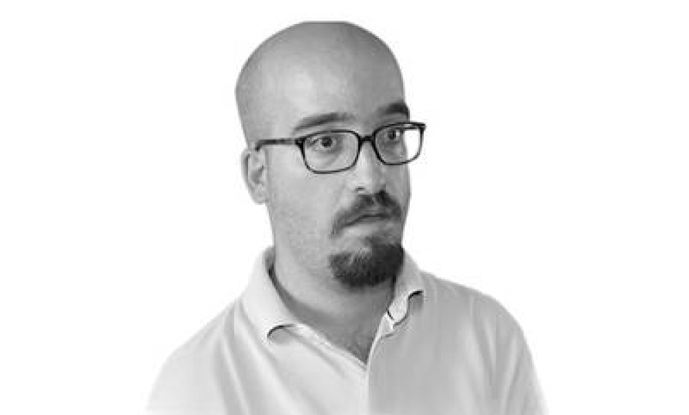 &laquo;&Epsilon;ί&mu;&alpha;&iota; &mu;&epsilon; &epsilon;&kappa;&epsilon;ί&nu;&omicron;&upsilon;&sigmaf; &pi;&omicron;&upsilon; &delta;&epsilon;&nu; &alpha;&nu;&alpha;&zeta;&eta;&tau;&omicron;ύ&nu; &epsilon;ύ&kappa;&omicron;&lambda;&epsilon;&sigmaf; &lambda;ύ&sigma;&epsilon;&iota;&sigmaf;&raquo;