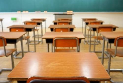 «Αφανίζει» σχολεία η υπογεννητικότητα