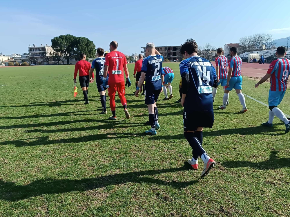 &Alpha;΄ &Kappa;&alpha;&tau;&eta;&gamma;&omicron;&rho;ί&alpha; &Lambda;&alpha;&kappa;&omega;&nu;ί&alpha;&sigmaf;: &Kappa;&alpha;&theta;&alpha;&rho;έ&sigmaf; &nu;ί&kappa;&epsilon;&sigmaf; &sigma;&tau;&eta;&nu; 1&eta; &alpha;&gamma;&omega;&nu;&iota;&sigma;&tau;&iota;&kappa;ή &tau;&omega;&nu; &pi;&lambda;έ&iota; &omicron;&phi;-&pi;&lambda;έ&iota; ά&omicron;&upsilon;&tau;