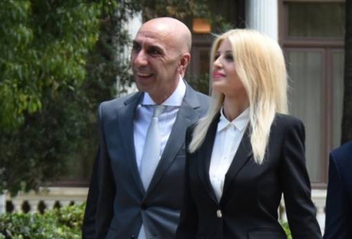 Ο Μανιάτης Γιάννης Μπρατάκος νυμφεύθηκε την ωραία Ελένη Ράπτη