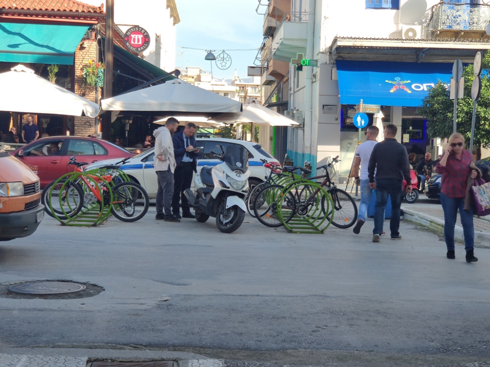 &Pi;&epsilon;&rho;&iota;&pi;&omicron;&lambda;ί&alpha; &kappa;&alpha;&iota; &pi;&rho;ό&sigma;&tau;&iota;&mu;&omicron;: &Eta; &pi;&alpha;&rho;ά&nu;&omicron;&mu;&eta; &sigma;&tau;ά&theta;&mu;&epsilon;&upsilon;&sigma;&eta; &sigma;&tau;&omicron; &sigma;&tau;ό&chi;&alpha;&sigma;&tau;&rho;&omicron; &tau;&eta;&sigmaf; &Tau;&rho;&omicron;&chi;&alpha;ί&alpha;&sigmaf; &Sigma;&pi;ά&rho;&tau;&eta;&sigmaf;