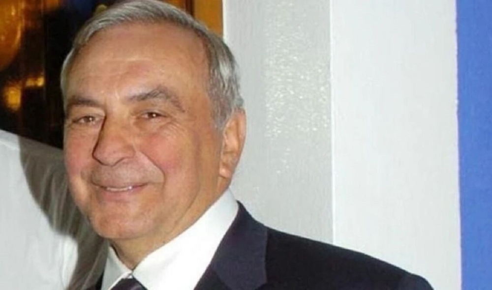 &Tau;έ&lambda;&omicron;&sigmaf; &epsilon;&pi;&omicron;&chi;ή&sigmaf;: &laquo;Έ&phi;&upsilon;&gamma;&epsilon;&raquo; &omicron; ά&nu;&theta;&rho;&omega;&pi;&omicron;&sigmaf;-&sigma;ύ&mu;&beta;&omicron;&lambda;&omicron; &gamma;&iota;&alpha; &Omicron;&Nu;&Nu;&Epsilon;&Delta; &kappa;&alpha;&iota; &Kappa;&upsilon;&nu;&omicron;&upsilon;&rho;ί&alpha;, &Delta;. &Tau;&sigma;&iota;&gamma;&kappa;&omicron;ύ&nu;&eta;&sigmaf;