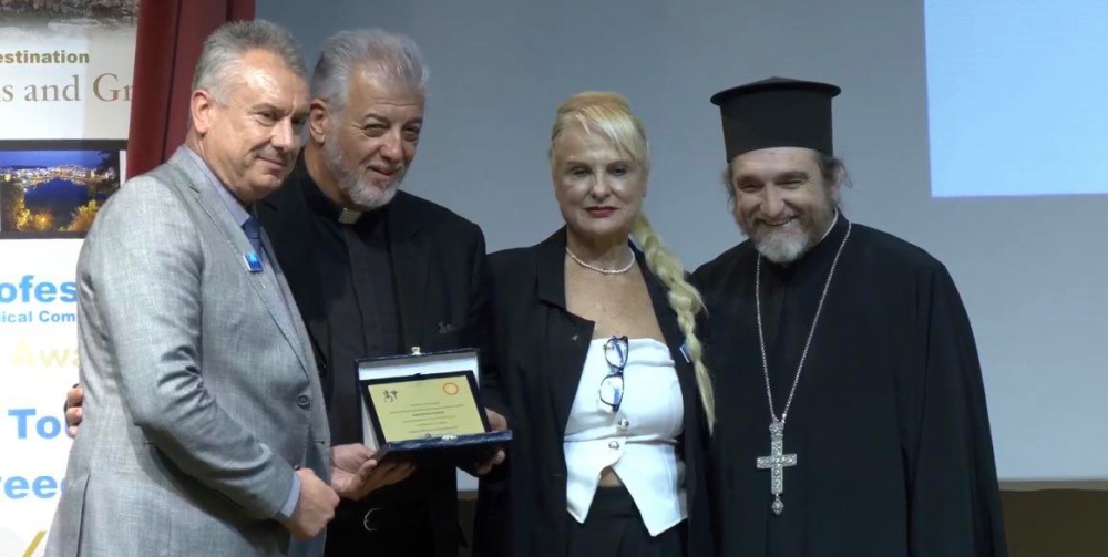 &Beta;&rho;&alpha;&beta;&epsilon;ύ&tau;&eta;&kappa;&epsilon; &omicron; &Kappa;. &Gamma;&rho;&alpha;&phi;ά&kappa;&omicron;&sigmaf; &gamma;&iota;&alpha; &tau;&eta;&nu; &laquo;&Pi;&upsilon;&rho;&omicron;&sigma;&beta;&epsilon;&sigma;&tau;&iota;&kappa;ή &Pi;&alpha;&iota;&delta;&epsilon;ί&alpha;&raquo; &tau;&omicron;&upsilon;