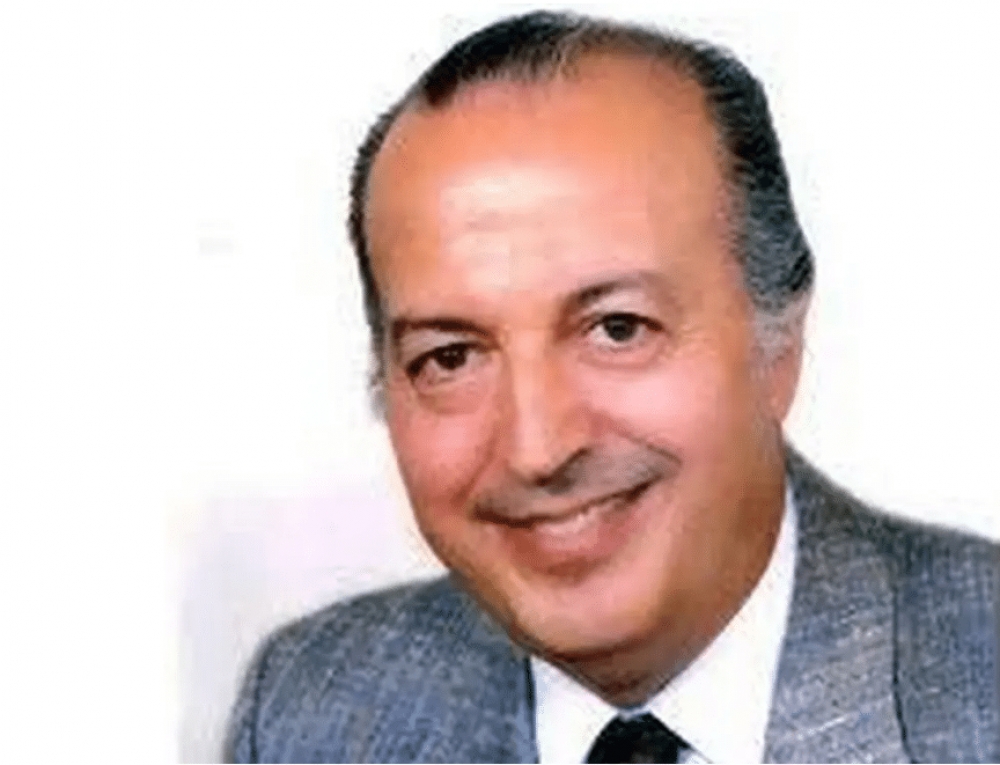 &Sigma;&tau;&omicron;&nu; &Alpha;&lambda;έ&xi;&alpha;&nu;&delta;&rho;&omicron; &Mu;&alpha;&lambda;&lambda;&iota;ά &tau;&omicron; &beta;&rho;&alpha;&beta;&epsilon;ί&omicron; &laquo;&Pi;&alpha;&nu;&alpha;&gamma;&iota;ώ&tau;&eta;&sigmaf; &Phi;&omega;&tau;έ&alpha;&sigmaf;&raquo;