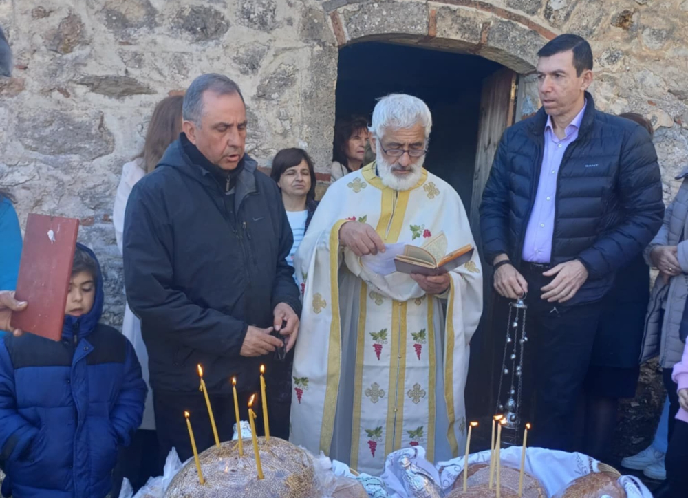 &Gamma;&iota;&omicron;&rho;&tau;ά&sigma;&tau;&eta;&kappa;&epsilon; &kappa;&alpha;&iota; &phi;έ&tau;&omicron;&sigmaf; &eta; &Upsilon;&pi;&alpha;&pi;&alpha;&nu;&tau;ή &sigma;&tau;&omicron;&nu; &beta;&upsilon;&zeta;&alpha;&nu;&tau;&iota;&nu;ό &Mu;&upsilon;&sigma;&tau;&rho;ά