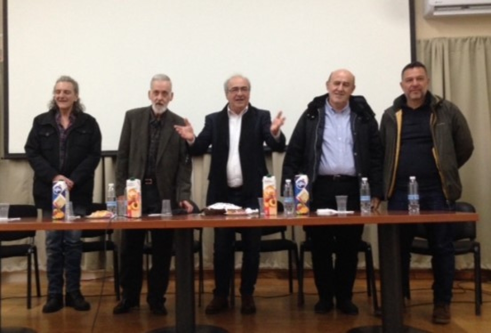 &Zeta;&epsilon;&sigma;&tau;ή &eta; &beta;&alpha;&sigma;&iota;&lambda;ό&pi;&iota;&tau;&alpha; &tau;&omicron;&upsilon; &Sigma;&omega;&mu;&alpha;&tau;&epsilon;ί&omicron;&upsilon; &Epsilon;&rho;&gamma;&alpha;&tau;&omicron;&tau;&epsilon;&chi;&nu;&iota;&tau;ώ&nu; &kappa;&alpha;&iota; &Upsilon;&pi;&alpha;&lambda;&lambda;ή&lambda;&omega;&nu; &Delta;ή&mu;&omega;&nu; &Lambda;&alpha;&kappa;&omega;&nu;ί&alpha;&sigmaf;