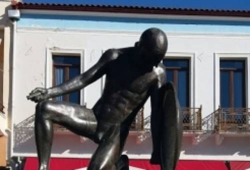 Επανατοποθετείται το σπαθί του Σπαρτιάτη πολεμιστή