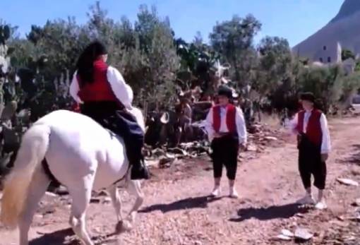 Πρωτιά στα «1821 μέτρα σε 200 δευτερόλεπτα» για το Δημοτικό Αρεόπολης