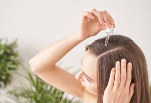 Λάδι καρύδας: 5 οφέλη του στα μαλλιά