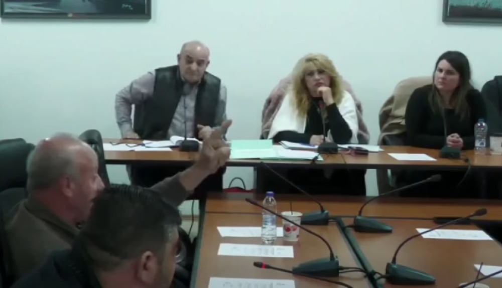 &Alpha;&nu;&epsilon;&xi;&alpha;&rho;&tau;&eta;&tau;&omicron;&pi;&omicron;&iota;ή&theta;&eta;&kappa;&epsilon; &omicron; &Nu;. &Gamma;&epsilon;&omega;&rho;&gamma;&omicron;&sigma;&tau;ά&theta;&eta;&sigmaf; &alpha;&pi;ό &tau;&eta;&nu; &pi;&alpha;&rho;ά&tau;&alpha;&xi;&eta; &Beta;έ&rho;&delta;&omicron;&upsilon; &sigma;&tau;&omicron;&nu; &Delta;. &Epsilon;&upsilon;&rho;ώ&tau;&alpha;