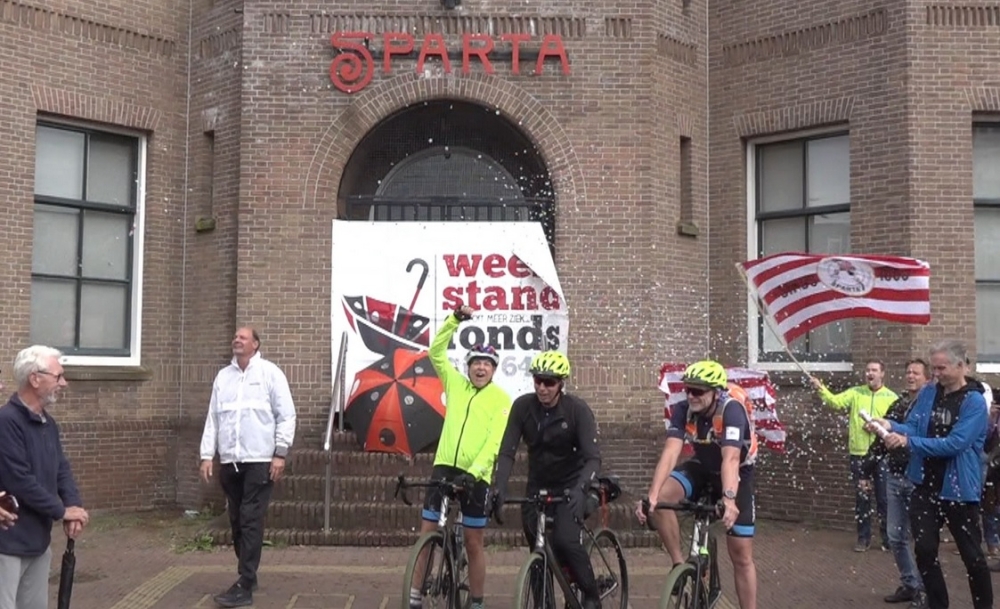 &Alpha;&pi;ό &tau;&eta;&nu; &omicron;&lambda;&lambda;&alpha;&nu;&delta;&iota;&kappa;ή Sparta &sigma;&tau;&eta; &Sigma;&pi;ά&rho;&tau;&eta; &mu;&epsilon; &pi;&epsilon;&tau;ά&lambda;&iota;&alpha; &gamma;&iota;&alpha; &tau;&eta;&nu; &epsilon;&xi;&alpha;&kappa;&tau;ί&nu;&omega;&sigma;&eta; &tau;&eta;&sigmaf; &phi;&iota;&lambda;&alpha;&nu;&theta;&rho;&omega;&pi;ί&alpha;&sigmaf;