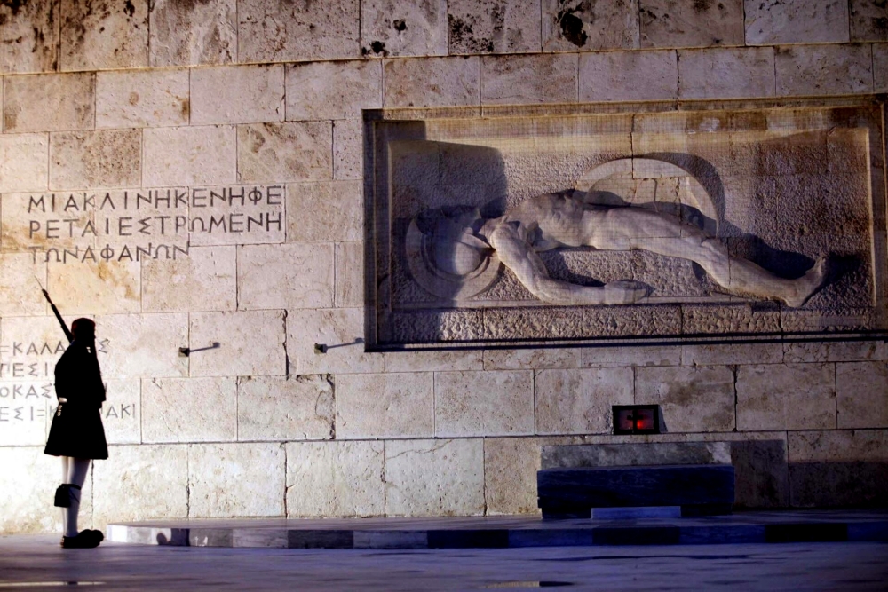 &Tau;&omicron; &delta;&iota;&kappa;ό &sigma;&alpha;&sigmaf; &sigma;&chi;ό&lambda;&iota;&omicron;: &Eta; &beta;&epsilon;&beta;ή&lambda;&omega;&sigma;&eta;