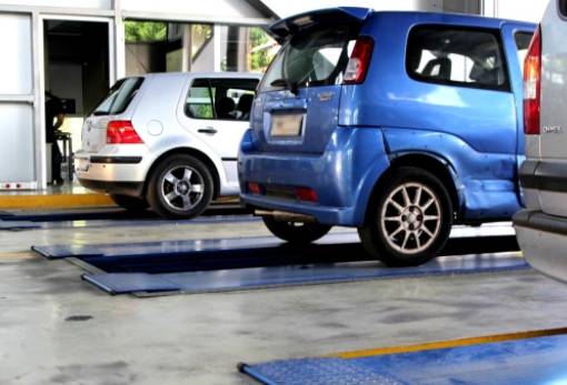 «Ραβασάκια» έρχονται για χιλιάδες οχήματα που δεν έχουν περάσει ΚΤΕΟ ή είναι ανασφάλιστα