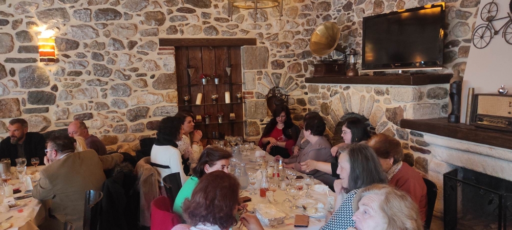 &Eta; &laquo;&Tau;&alpha;ϋ&gamma;έ&tau;&eta;&raquo; έ&kappa;&omicron;&psi;&epsilon; &tau;&eta;&nu; &pi;ί&tau;&alpha; &tau;&eta;&sigmaf;