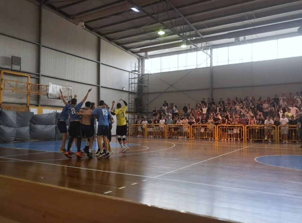 &Chi;&omega;&rho;ί&sigmaf; &laquo;&phi;&rho;έ&nu;&alpha;&raquo; &tau;&omicron; &laquo;&tau;&rho;έ&nu;&omicron;&raquo; &tau;&omicron;&upsilon; &Lambda;&upsilon;&kappa;&epsilon;ί&omicron;&upsilon; &Xi;&eta;&rho;&omicron;&kappa;&alpha;&mu;&pi;ί&omicron;&upsilon;!