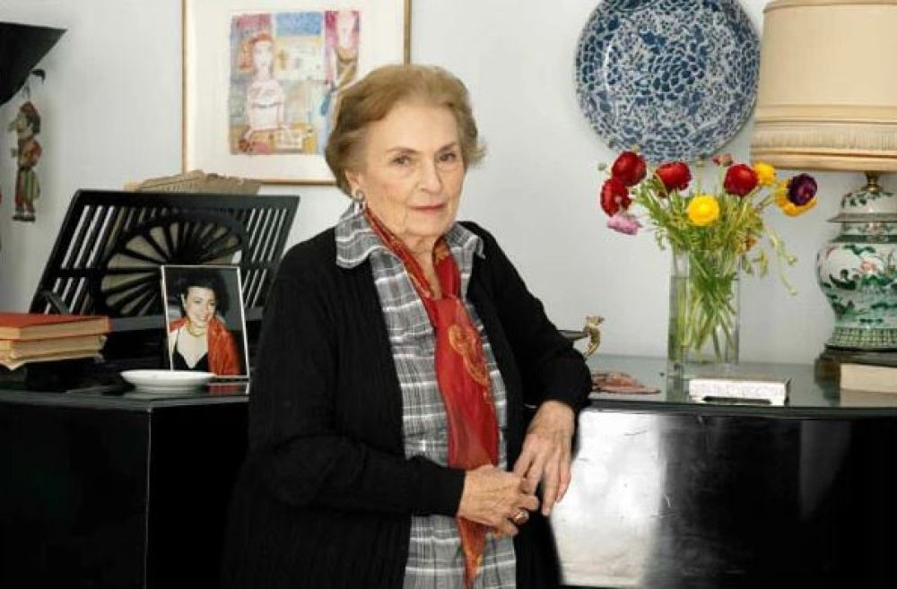 &laquo;Έ&nu;&alpha; &kappa;&alpha;&rho;ά&beta;&iota; &phi;&omicron;&rho;&tau;&omega;&mu;έ&nu;&omicron; &tau;&eta;&nu; &epsilon;&lambda;&pi;ί&delta;&alpha;&raquo;: &Eta; &Pi;&Epsilon;&Sigma; &tau;&iota;&mu;ά &tau;&eta; &Nu;έ&lambda;&lambda;&eta; &Alpha;&nu;&delta;&rho;&iota;&kappa;&omicron;&pi;&omicron;ύ&lambda;&omicron;&upsilon; &gamma;&iota;&alpha; &tau;&eta;&nu; &Pi;&alpha;&gamma;&kappa;ό&sigma;&mu;&iota;&alpha; &Eta;&mu;έ&rho;&alpha; &tau;&eta;&sigmaf; &Gamma;&upsilon;&nu;&alpha;ί&kappa;&alpha;&sigmaf;