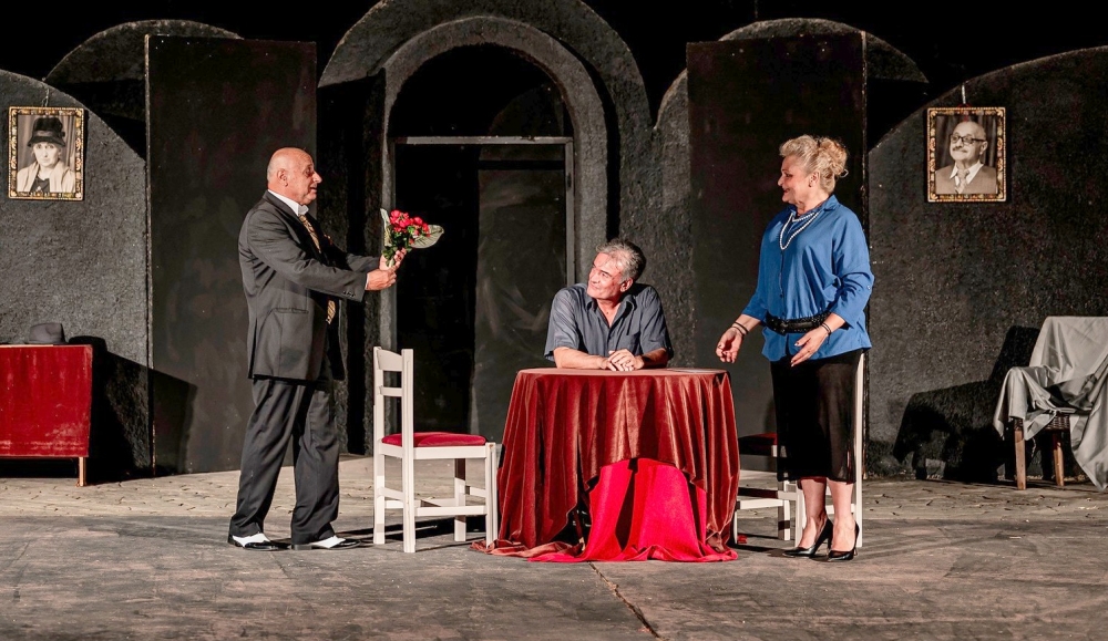 &Mu;&iota;&alpha;&hellip; &laquo;&Delta;&epsilon;&sigma;&pi;&omicron;&iota;&nu;ί&sigmaf; &epsilon;&tau;ώ&nu; 39&raquo; &sigma;&tau;&eta; &Chi;&rho;ύ&sigma;&alpha;&phi;&alpha;