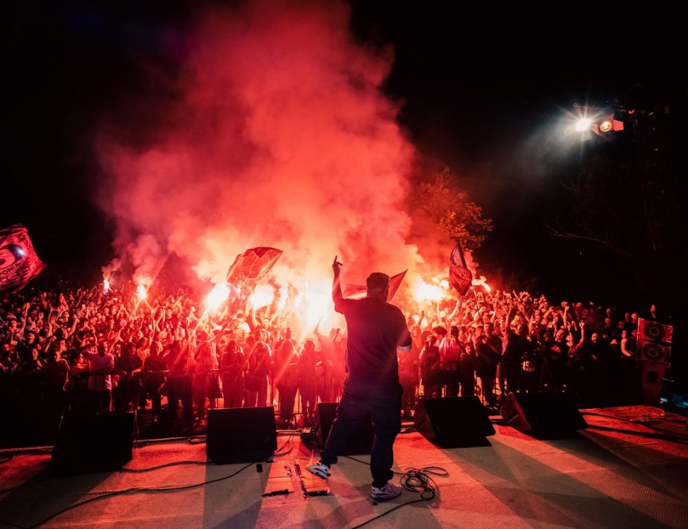 &laquo;Ά&nu;&theta;&rho;&omega;&pi;&omicron;&sigmaf; ί&delta;&iota;&omicron;&sigmaf;&raquo; &epsilon;&pi;έ&sigma;&tau;&rho;&epsilon;&psi;&epsilon; &sigma;&tau;&omicron; &laquo;&sigma;&pi;ί&tau;&iota;&raquo; &kappa;&iota; &alpha;&pi;&omicron;&theta;&epsilon;ώ&theta;&eta;&kappa;&epsilon; &omicron; Anser!