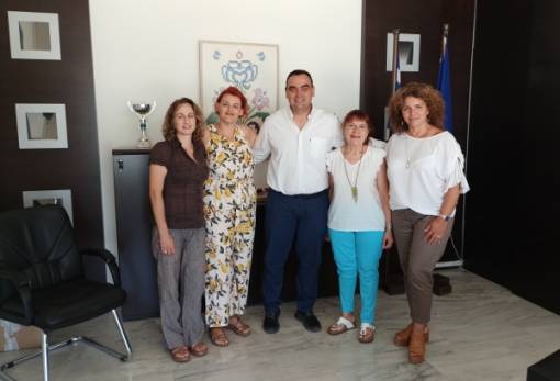 Υφαίνει το «νήμα» της παγκόσμιας διάδοσης η Υφαντική του Γερακίου