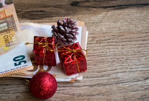 «Δώρο» Χριστουγέννων και νέα επιδόματα