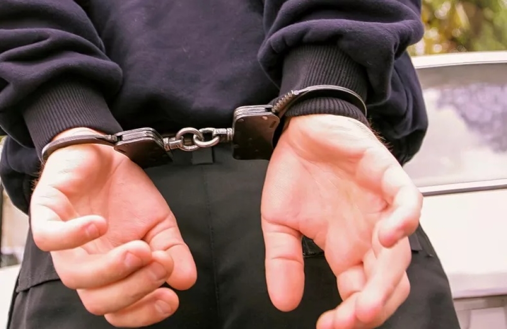 &Mu;&epsilon; &nu;&alpha;&rho;&kappa;&omega;&tau;&iota;&kappa;ά &kappa;&alpha;&iota; &chi;&omega;&rho;ί&sigmaf; &laquo;&chi;&alpha;&rho;&tau;&iota;ά&raquo; &alpha;&lambda;&lambda;&omicron;&delta;&alpha;&pi;&omicron;ί &sigma;&tau;&eta; &nu;ό&tau;&iota;&alpha; &Lambda;&alpha;&kappa;&omega;&nu;ί&alpha;