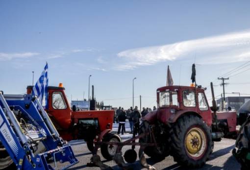 Διάλογος κυβέρνησης με εκπροσώπους αγροτών