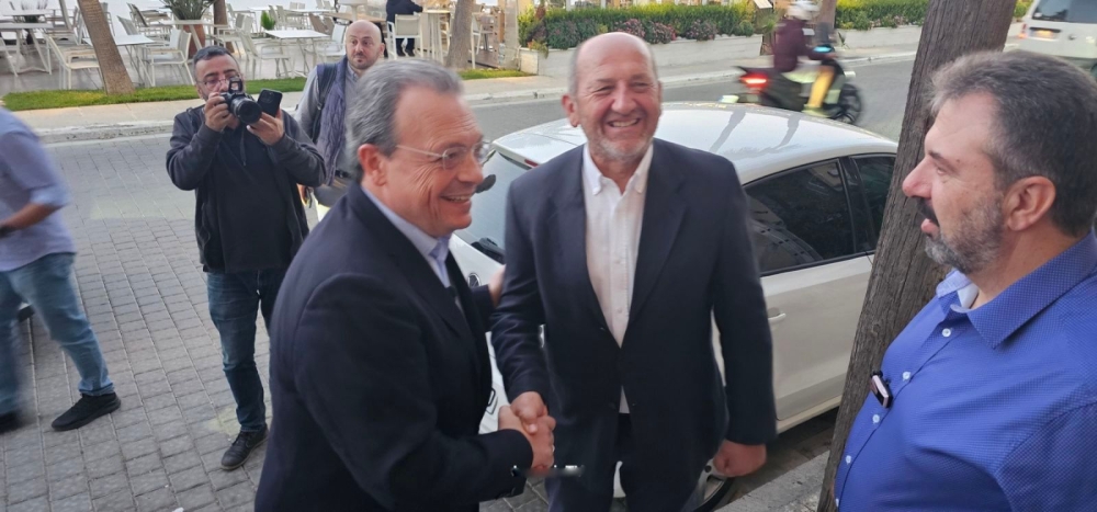 &Omicron;&iota; &delta;&upsilon;&nu;&alpha;&tau;ό&tau;&eta;&tau;&epsilon;&sigmaf; &kappa;&alpha;&iota; &pi;&rho;&omicron;&kappa;&lambda;ή&sigma;&epsilon;&iota;&sigmaf; &gamma;&iota;&alpha; &tau;&eta; &Lambda;&alpha;&kappa;&omega;&nu;ί&alpha; &sigma;&tau;&omicron; &epsilon;&pi;ί&kappa;&epsilon;&nu;&tau;&rho;&omicron; &tau;&eta;&sigmaf; &pi;&epsilon;&rho;&iota;&omicron;&delta;&epsilon;ί&alpha;&sigmaf; &Phi;ά&mu;&epsilon;&lambda;&lambda;&omicron;&upsilon;