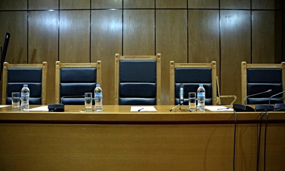 295 &mu;ό&nu;&iota;&mu;&epsilon;&sigmaf; &pi;&rho;&omicron;&sigma;&lambda;ή&psi;&epsilon;&iota;&sigmaf; &sigma;&tau;&alpha; &Epsilon;&phi;&epsilon;&tau;&epsilon;ί&alpha; ό&lambda;&eta;&sigmaf; &tau;&eta;&sigmaf; &chi;ώ&rho;&alpha;&sigmaf;