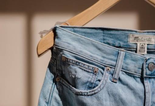 Πώς να «ανοίξεις» το τζιν παντελόνι