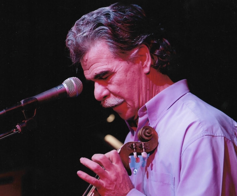 &Omicron; &chi;&alpha;&rho;&iota;&sigma;&mu;&alpha;&tau;&iota;&kappa;ό&sigmaf; &Beta;&alpha;&sigma;ί&lambda;&eta;&sigmaf; &Sigma;&kappa;&omicron;&upsilon;&lambda;ά&sigmaf; &gamma;&iota;&alpha; &mu;&iota;&alpha; &beta;&rho;&alpha;&delta;&iota;ά &sigma;&tau;&eta; &Mu;&alpha;&gamma;&omicron;ύ&lambda;&alpha;