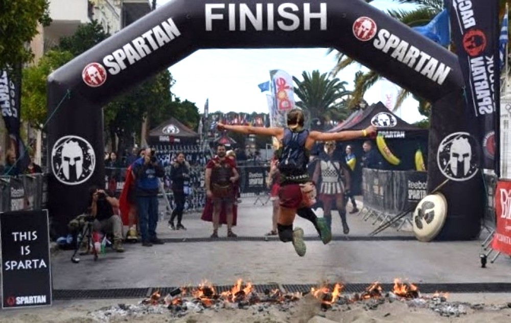 &laquo;Aroo&raquo; &mu;&epsilon;&hellip; &tau;&omicron; &alpha;&zeta;&eta;&mu;ί&omega;&tau;&omicron; &gamma;&iota;&alpha; &tau;&eta;&nu; &epsilon;&pi;&iota;&sigma;&tau;&rho;&omicron;&phi;ή &tau;&omicron;&upsilon; Spartan Race