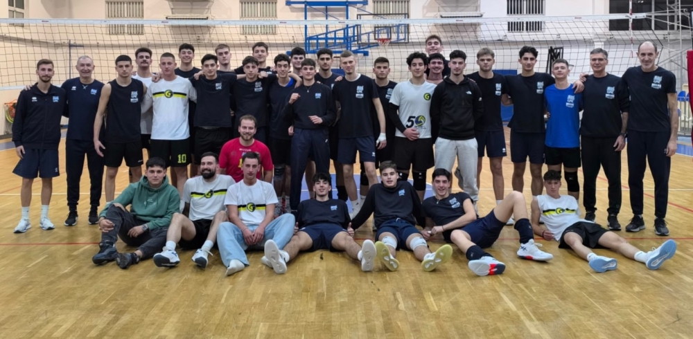 &Tau;έ&sigma;&tau;&alpha;&rho;&epsilon; &delta;&upsilon;&nu;ά&mu;&epsilon;&iota;&sigmaf; &mu;&epsilon; &tau;&eta;&nu; &Epsilon;&theta;&nu;&iota;&kappa;ή &Kappa;18 &eta; &omicron;&mu;ά&delta;&alpha; &beta;ό&lambda;&epsilon;ϊ &Alpha;&nu;&delta;&rho;ώ&nu; &tau;&omicron;&upsilon; &Sigma;&pi;&alpha;&rho;&tau;&iota;&alpha;&tau;&iota;&kappa;&omicron;ύ