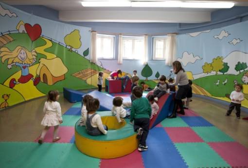 Νέες ευκαιρίες για βρεφονηπιακούς σταθμούς και ΚΔΑΠ στην Πελοπόννησο