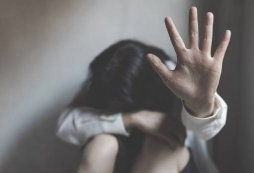 Βακαλόπουλος και ΚΝΕ για την Ημέρα Εξάλειψης της Βίας κατά των Γυναικών