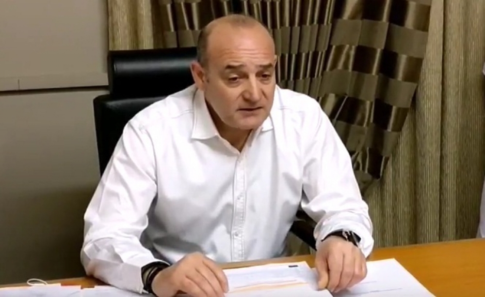 &Alpha;&pi;&omicron;&kappa;&alpha;&lambda;&upsilon;&pi;&tau;&iota;&kappa;ή &sigma;&upsilon;&nu;έ&nu;&tau;&epsilon;&upsilon;&xi;&eta; &tau;&omicron;&upsilon; &delta;&eta;&mu;ά&rho;&chi;&omicron;&upsilon; &Epsilon;&upsilon;&rho;ώ&tau;&alpha; &Delta;ή&mu;&omicron;&upsilon; &Beta;έ&rho;&delta;&omicron;&upsilon;