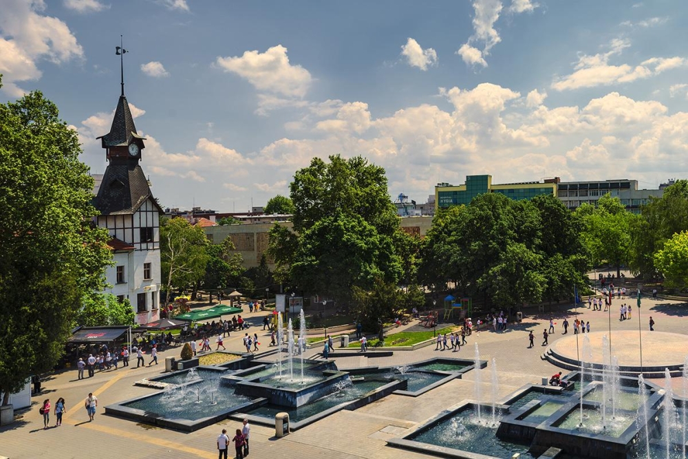 &laquo;GREEN WORLD&raquo;:  &Nu;έ&omicron;&iota; &alpha;&pi;ό &tau;&eta; &Lambda;&alpha;&kappa;&omega;&nu;ί&alpha; &sigma;&upsilon;&nu;&delta;έ&omicron;&upsilon;&nu; &Omicron;&iota;&kappa;&omicron;&lambda;&omicron;&gamma;ί&alpha; &kappa;&alpha;&iota; &Tau;έ&chi;&nu;&eta; &sigma;&tau;&eta; &Beta;&omicron;&upsilon;&lambda;&gamma;&alpha;&rho;ί&alpha;