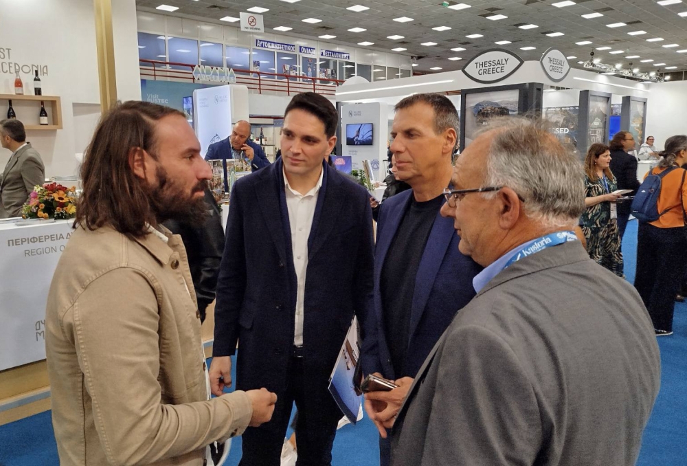 &Pi;&alpha;&rho;ώ&nu; &sigma;&tau;&eta;&nu; έ&kappa;&theta;&epsilon;&sigma;&eta; Philoxenia &omicron; &Delta;ή&mu;&omicron;&sigmaf; &Sigma;&pi;ά&rho;&tau;&eta;&sigmaf;