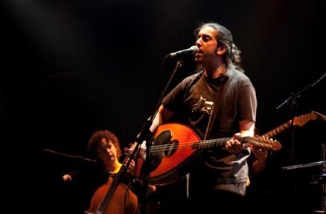 &Omicron; &Gamma;&iota;ά&nu;&nu;&eta;&sigmaf; &Chi;&alpha;&rho;&omicron;ύ&lambda;&eta;&sigmaf; &sigma;&tau;&omicron; &Beta;&lambda;&alpha;&chi;&iota;ώ&tau;&eta; &gamma;&iota;&alpha; &mu;&iota;&alpha; &mu;&omicron;&nu;&alpha;&delta;&iota;&kappa;ή &sigma;&upsilon;&nu;&alpha;&upsilon;&lambda;ί&alpha;