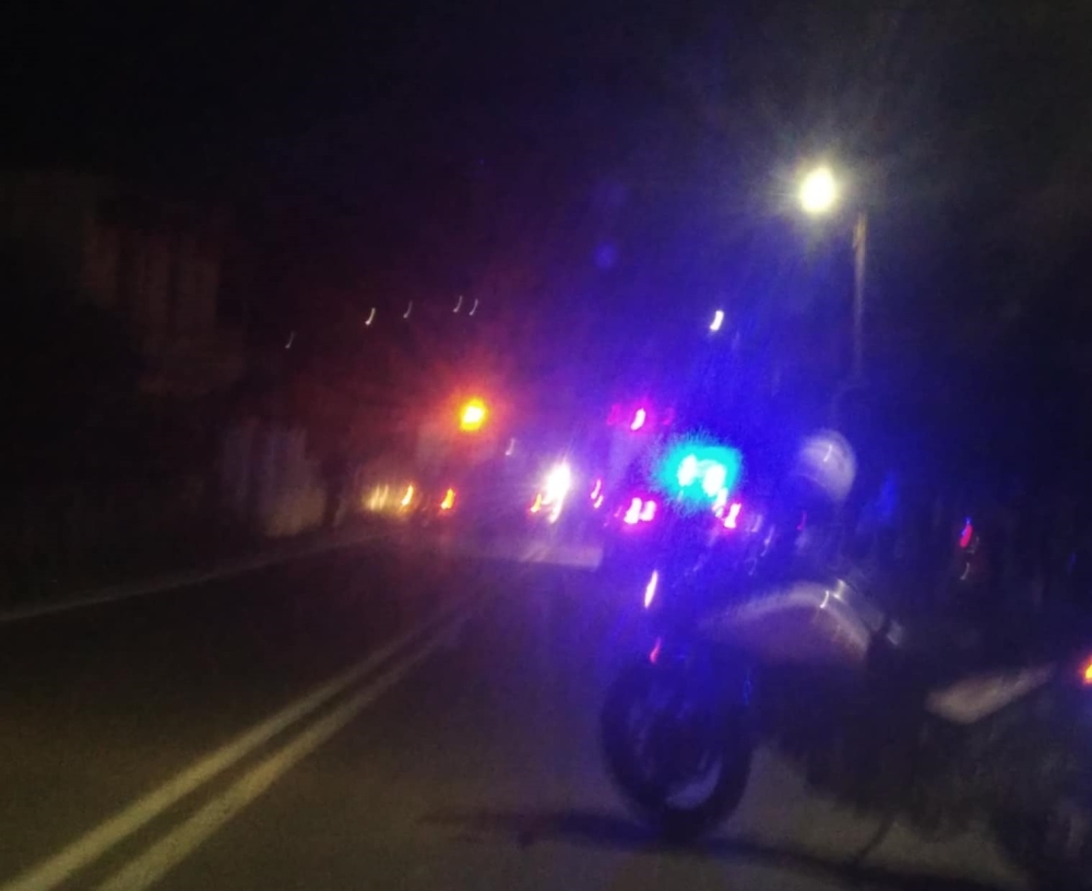 &Tau;&rho;&omicron;&chi;&alpha;ί&omicron; &sigma;&tau;&eta;&nu; &Kappa;&omicron;&kappa;&kappa;&iota;&nu;ό&rho;&alpha;&chi;&eta;: &Sigma;ύ&gamma;&kappa;&rho;&omicron;&upsilon;&sigma;&eta; &delta;ύ&omicron; &omicron;&chi;&eta;&mu;ά&tau;&omega;&nu; &mu;&epsilon; έ&nu;&alpha;&nu; &tau;&rho;&alpha;&upsilon;&mu;&alpha;&tau;ί&alpha;