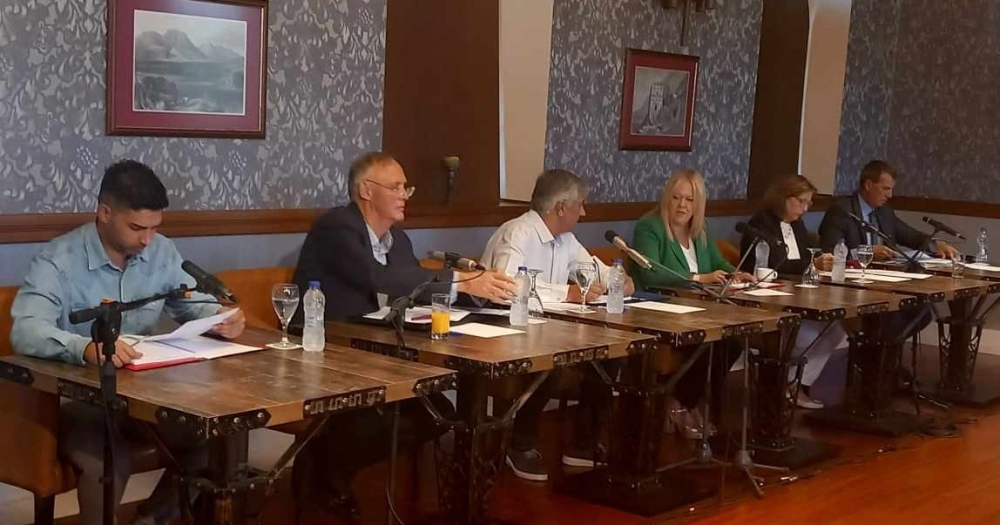 &Lambda;ό&lambda;&alpha;, &nu;&alpha; έ&nu;&alpha; Debate: &Alpha;&gamma;&chi;&iota;&mu;&alpha;&chi;ώ&nu;&tau;&alpha;&sigmaf; &gamma;&iota;&alpha; &tau;&omicron;&nu; &Delta;ή&mu;&omicron; &Sigma;&pi;ά&rho;&tau;&eta;&sigmaf;! (II)