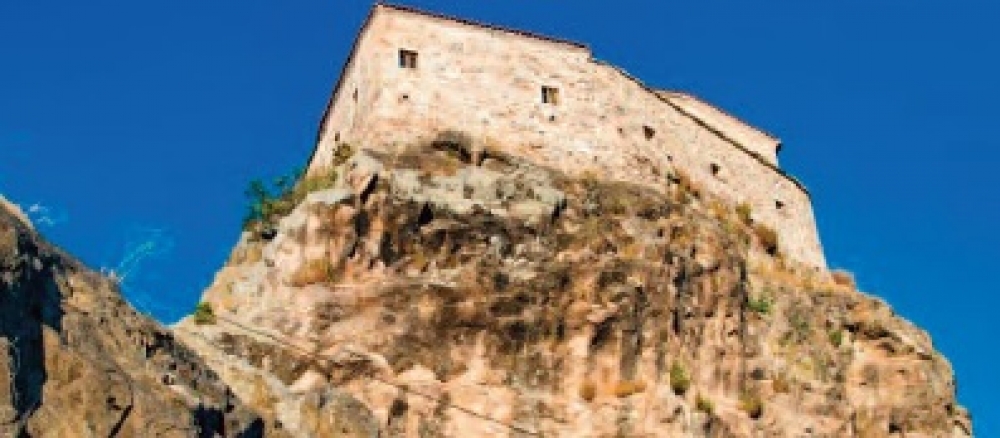 &Eta; &Iota;&omega;ά&nu;&nu;&alpha; &sigma;&tau;&eta;&nu; &Pi;&alpha;&nu;&alpha;&gamma;ί&alpha; &tau;&eta; &Gamma;&lambda;&upsilon;&kappa;&omicron;&phi;&iota;&lambda;&omicron;ύ&sigma;&alpha;[1] (&Pi;έ&tau;&rho;&alpha;, &Mu;&upsilon;&tau;&iota;&lambda;ή&nu;&eta;)