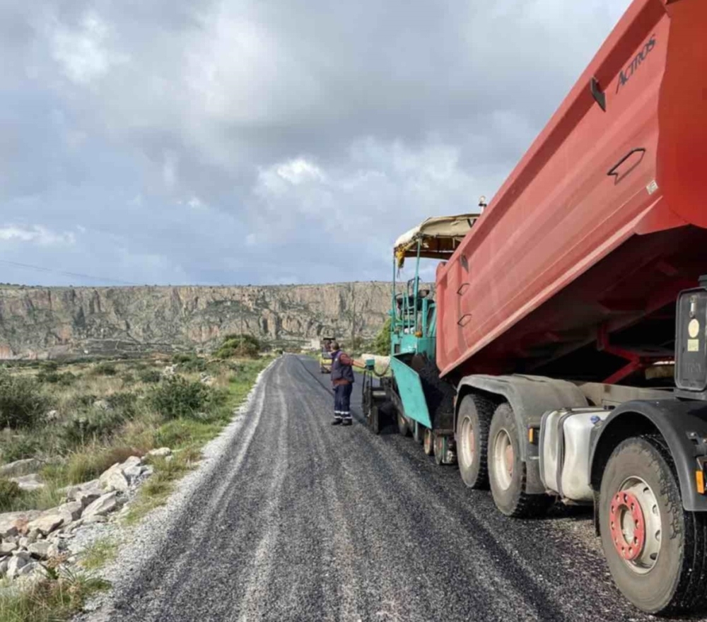 &Sigma;&upsilon;&nu;&tau;&eta;&rho;&epsilon;ί&tau;&alpha;&iota; &kappa;&alpha;&iota; &alpha;&lambda;&lambda;ά&zeta;&epsilon;&iota; ό&psi;&eta; &tau;&omicron; &omicron;&delta;&iota;&kappa;ό &delta;ί&kappa;&tau;&upsilon;&omicron; &tau;&eta;&sigmaf; &Mu;ά&nu;&eta;&sigmaf;
