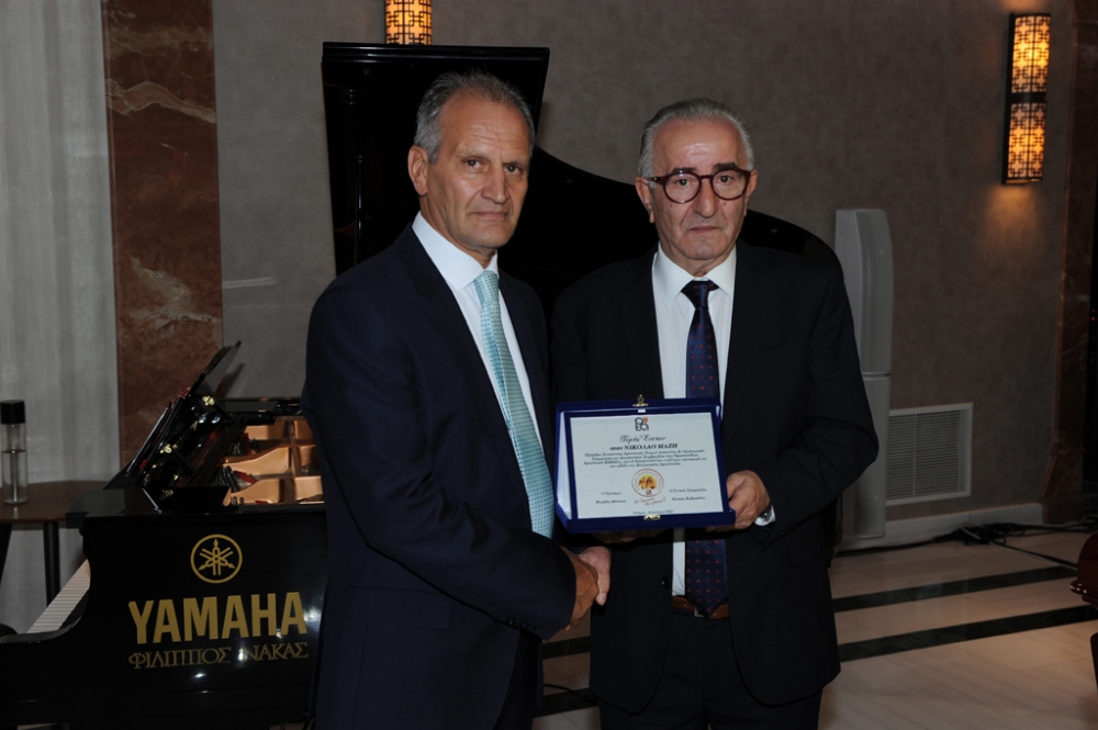 47 &chi;&rho;ό&nu;&iota;&alpha; &delta;&iota;&alpha;&pi;&rho;&epsilon;&pi;ή&sigmaf; &phi;&omicron;ύ&rho;&nu;&alpha;&rho;&eta;&sigmaf; &sigma;&tau;&eta; &Sigma;&pi;ά&rho;&tau;&eta; (VIDEO-&Phi;&Omega;&Tau;&Omicron;)