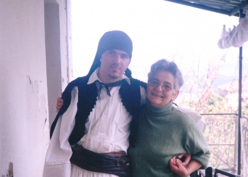 &Alpha;&pi;&omicron;&chi;&alpha;&iota;&rho;&epsilon;&tau;&iota;&sigma;&mu;ό&sigmaf; &sigma;&epsilon; έ&nu;&alpha;&nu; &kappa;&alpha;&lambda;ό Ά&nu;&theta;&rho;&omega;&pi;&omicron;