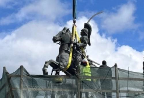 Ο Κολοκοτρώνης σε… νέες περιπέτειες: Η γραφειοκρατική Οδύσσεια ενός αγάλματος