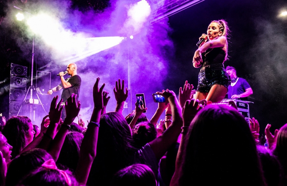 &Xi;έ&phi;&rho;&epsilon;&nu;&omicron;&sigmaf; &laquo;&Rho;&upsilon;&theta;&mu;ό&sigmaf; &Nu;&epsilon;&omicron;&lambda;&alpha;ί&alpha;&sigmaf;&raquo; &laquo;&alpha;&pi;&omicron;&gamma;&epsilon;ί&omega;&sigma;&epsilon;&raquo; &tau;&omicron;&upsilon;&sigmaf; &nu;έ&omicron;&upsilon;&sigmaf; &sigma;&tau;&eta; &Sigma;&pi;ά&rho;&tau;&eta;! (VIDEO-&Phi;&Omega;&Tau;&Omicron;)