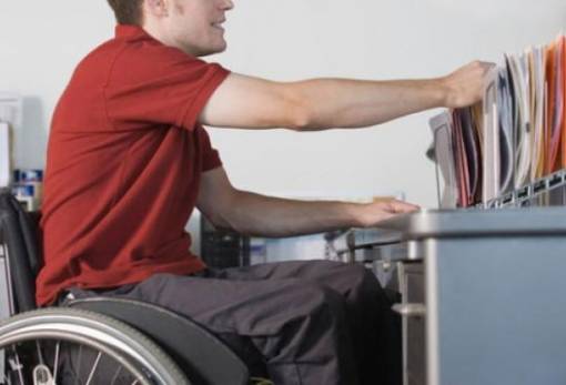 Προκηρύξεις για 918 θέσεις ειδικών κατηγοριών στο Δημόσιο