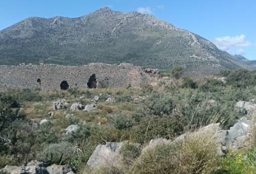 Στα μονοπάτια της ανοιξιάτικης Μάνης πεζοπορεί ο ΕΟΣ Σπάρτης